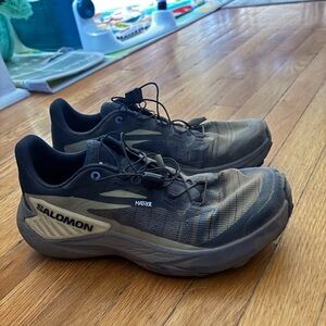 Salomon Genesis Trail Shoes (brand new)
